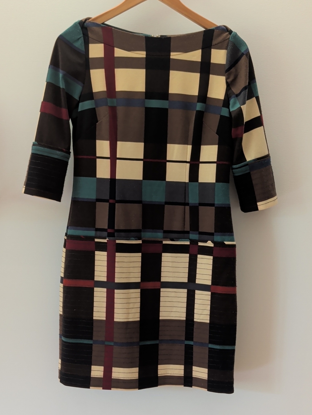 Jessica Simpson Plaid Midi Dress in Black, Cream, Teal & Burgundy Size 4